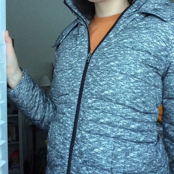 Xs Hollister winter jacket - Picture 2 of 3